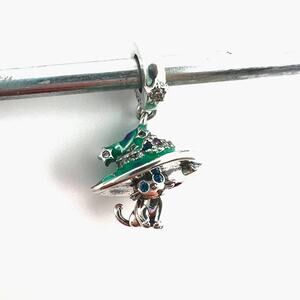 NEW Glow-in-the Dark Cat Witch Hat Charm for European Bracelet